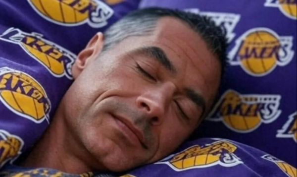 Quản lý của Lakers thực sự buồ