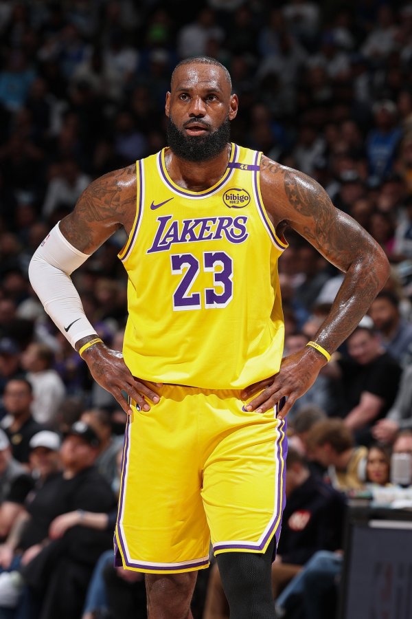 American News: Ayton và Smart 